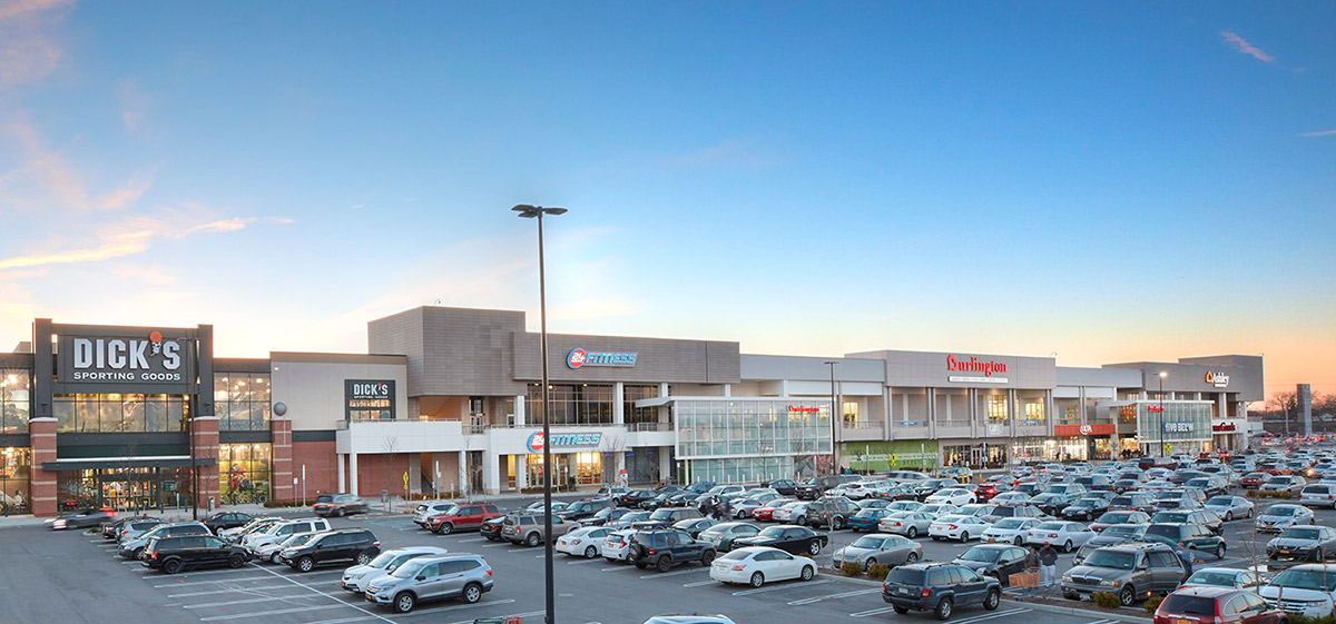 Macerich Properties Green Acres Mall