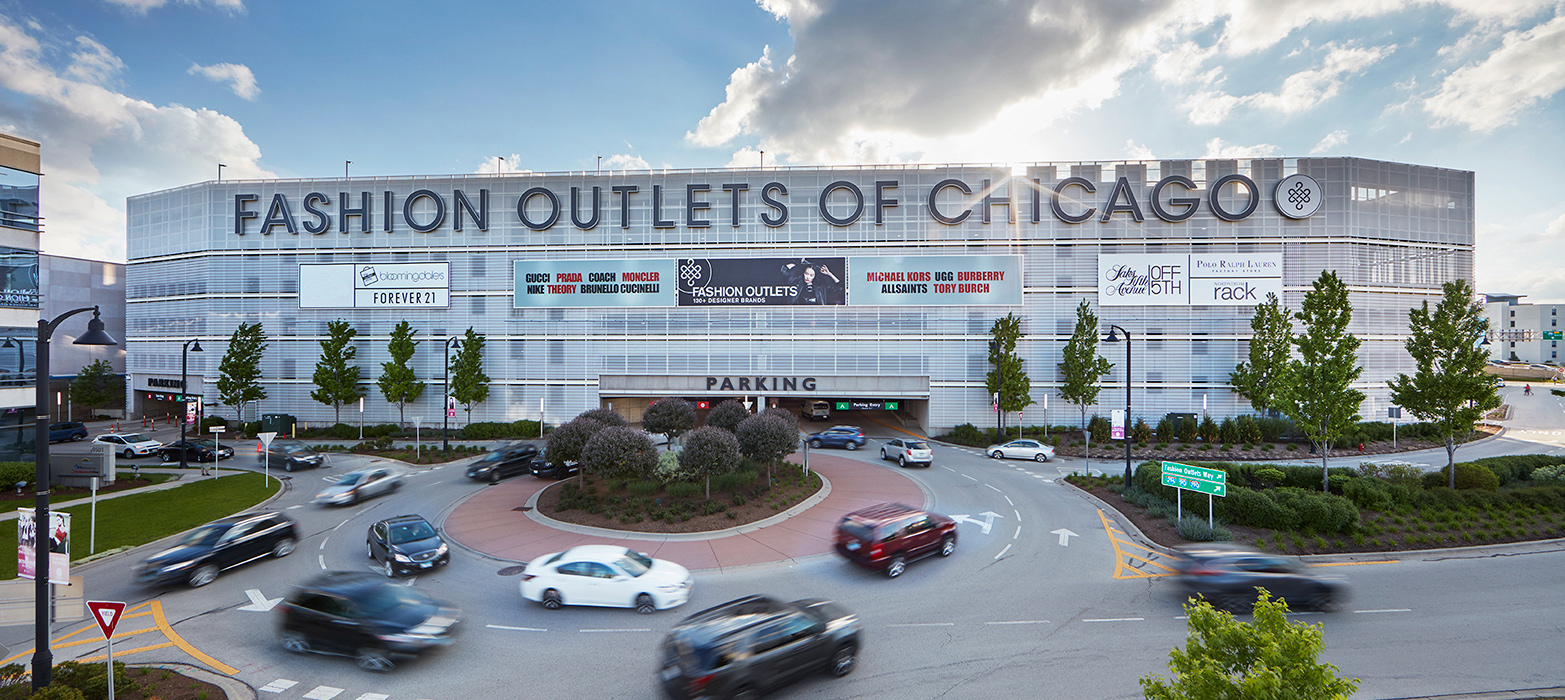 Fashion Outlets of Chicago's exterior