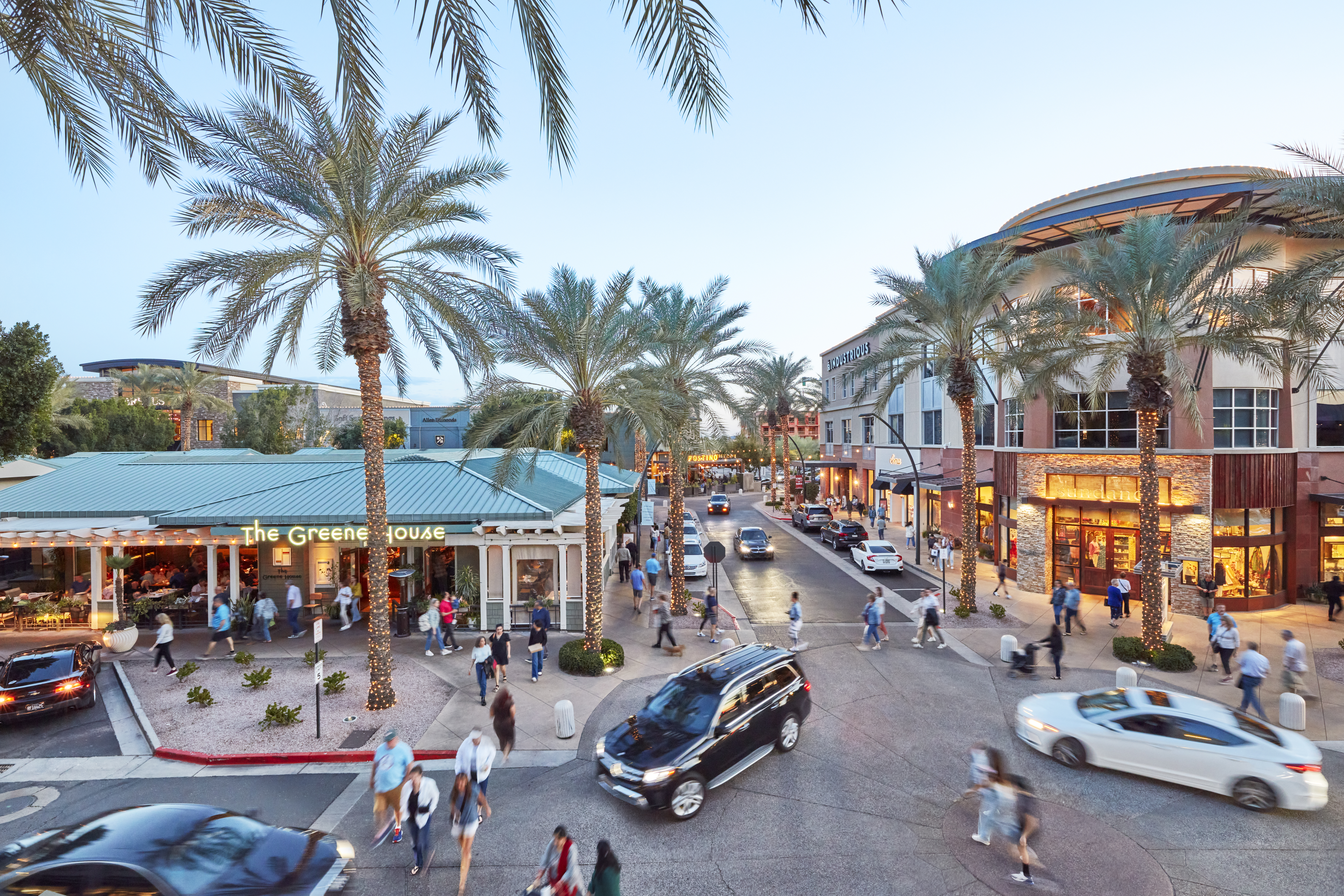 Kierland Commons