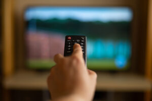 remote pointing at tv 