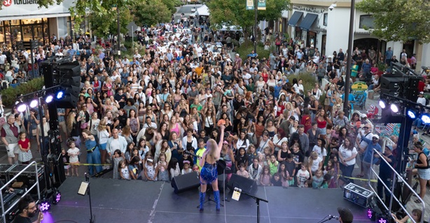 Broadway Plaza Summer Concert Series
