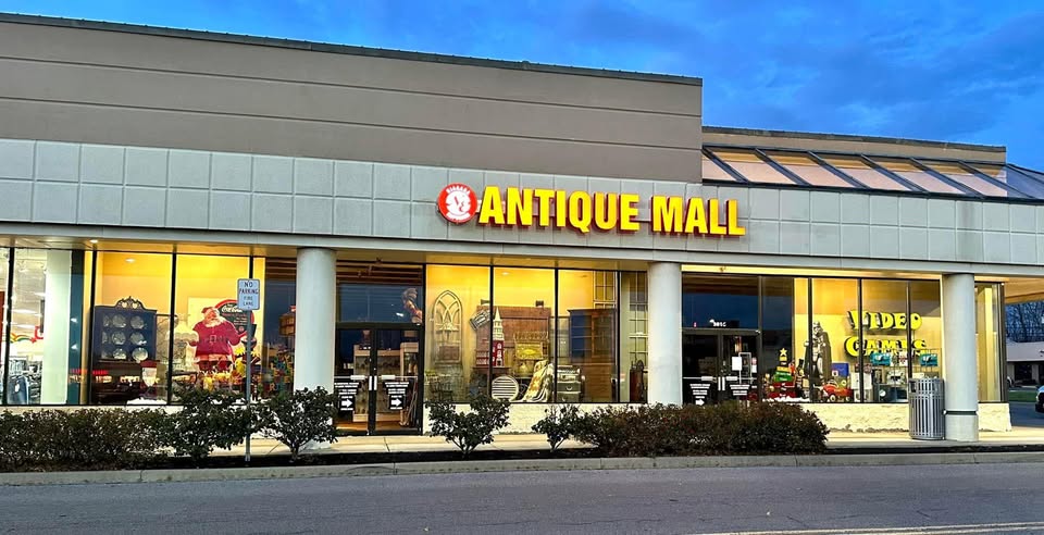 Photo of Niagara Emporium Antique Mall's exterior
