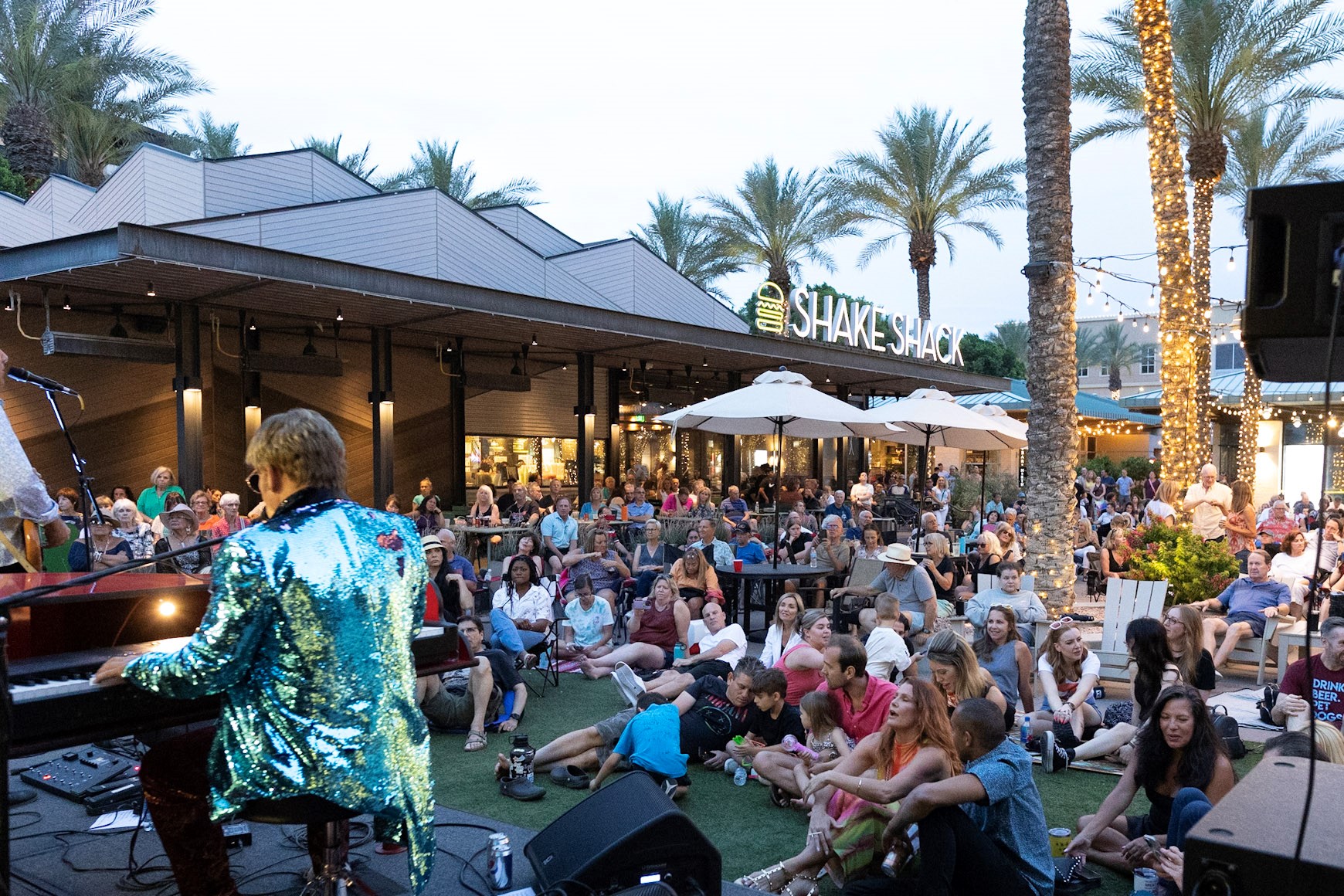 A live concert in the center plaza. 