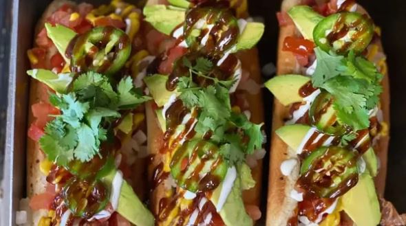 hot dog avocado, cilantro, sauce and salsa