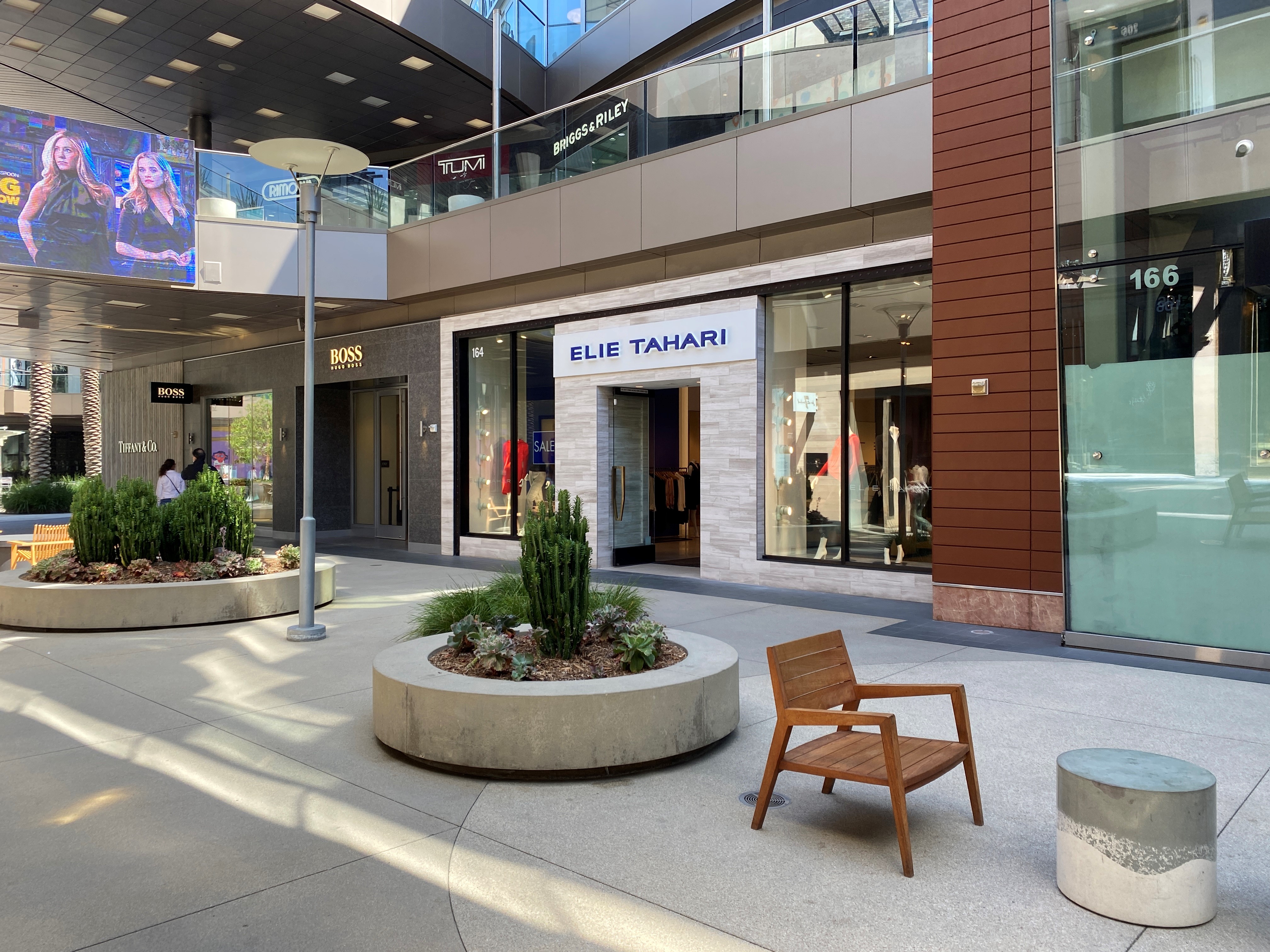 Elie Tahari at Santa Monica Place
