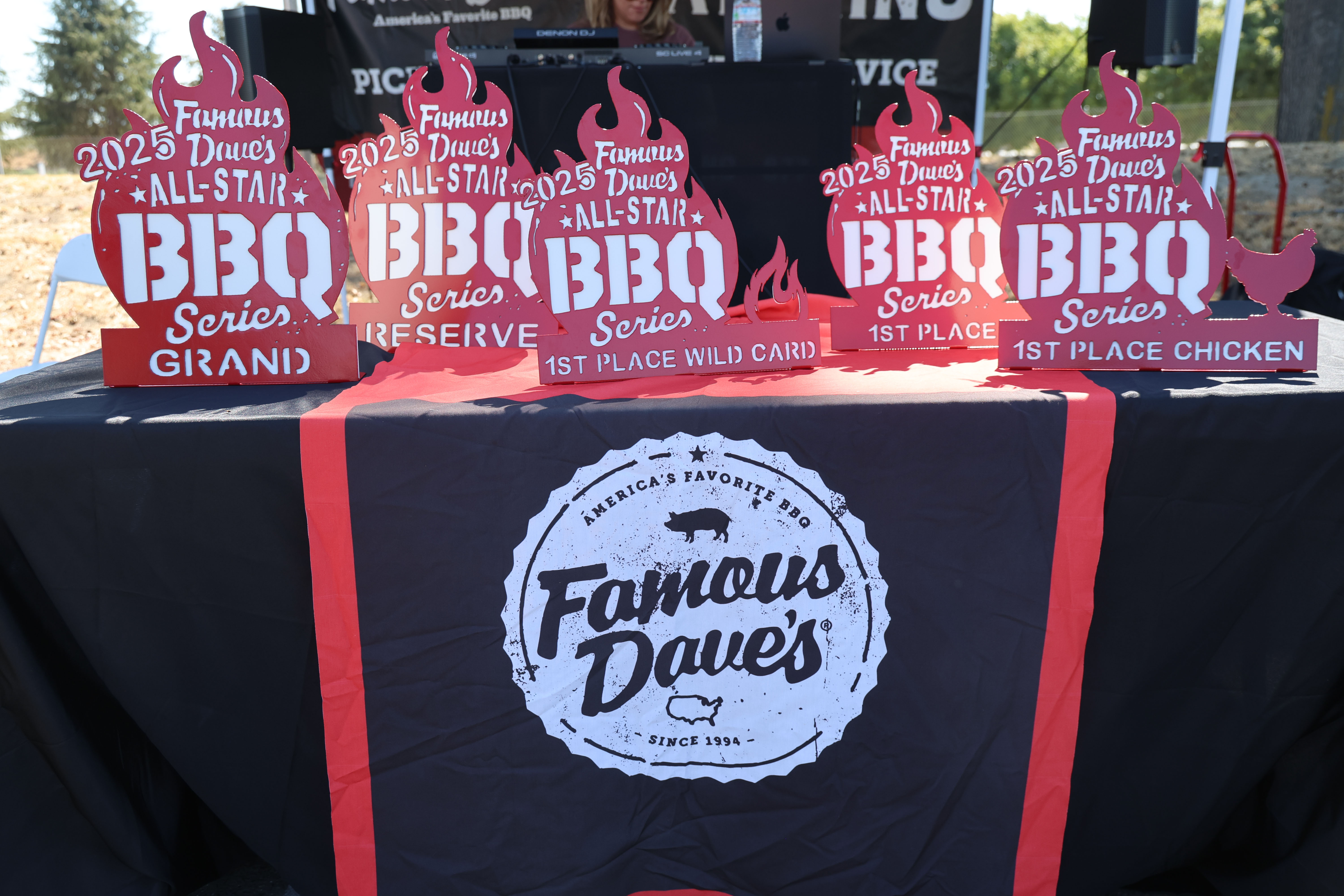 famous daves bbq trophies 