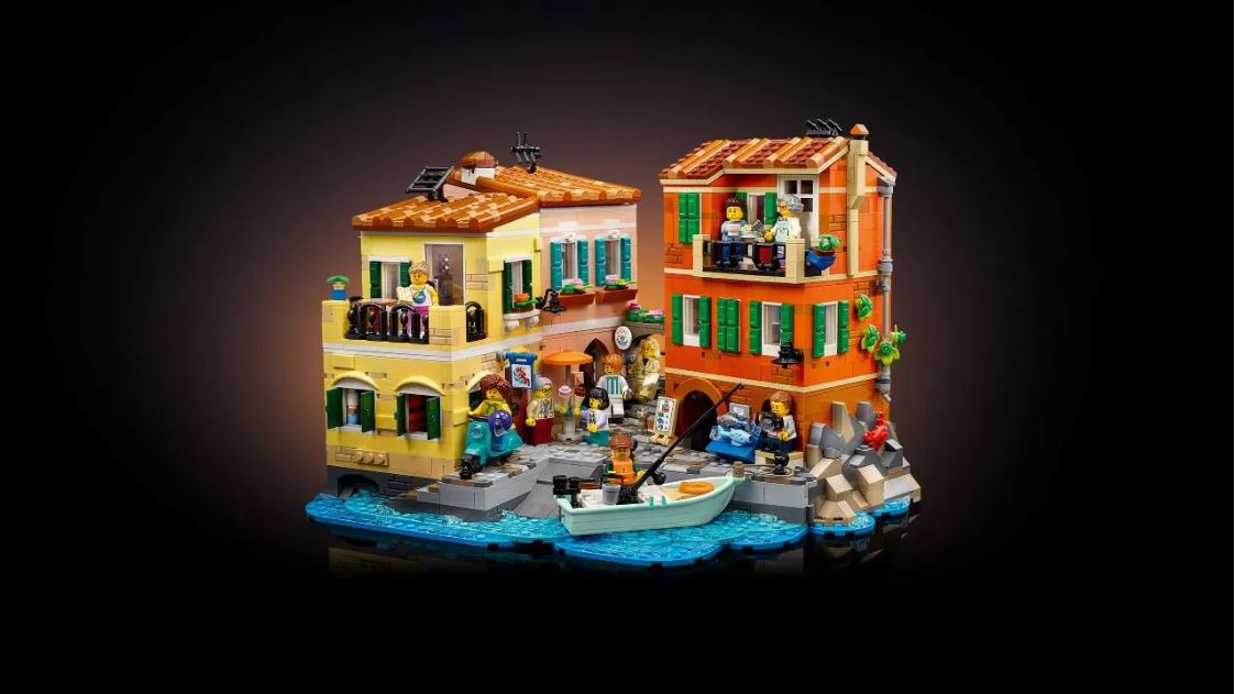 an image of Lego set Italian Riviera