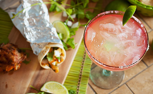 A margarita and happy hour foods.