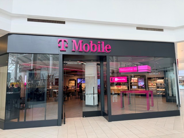 Image of the new T-Mobile storefront