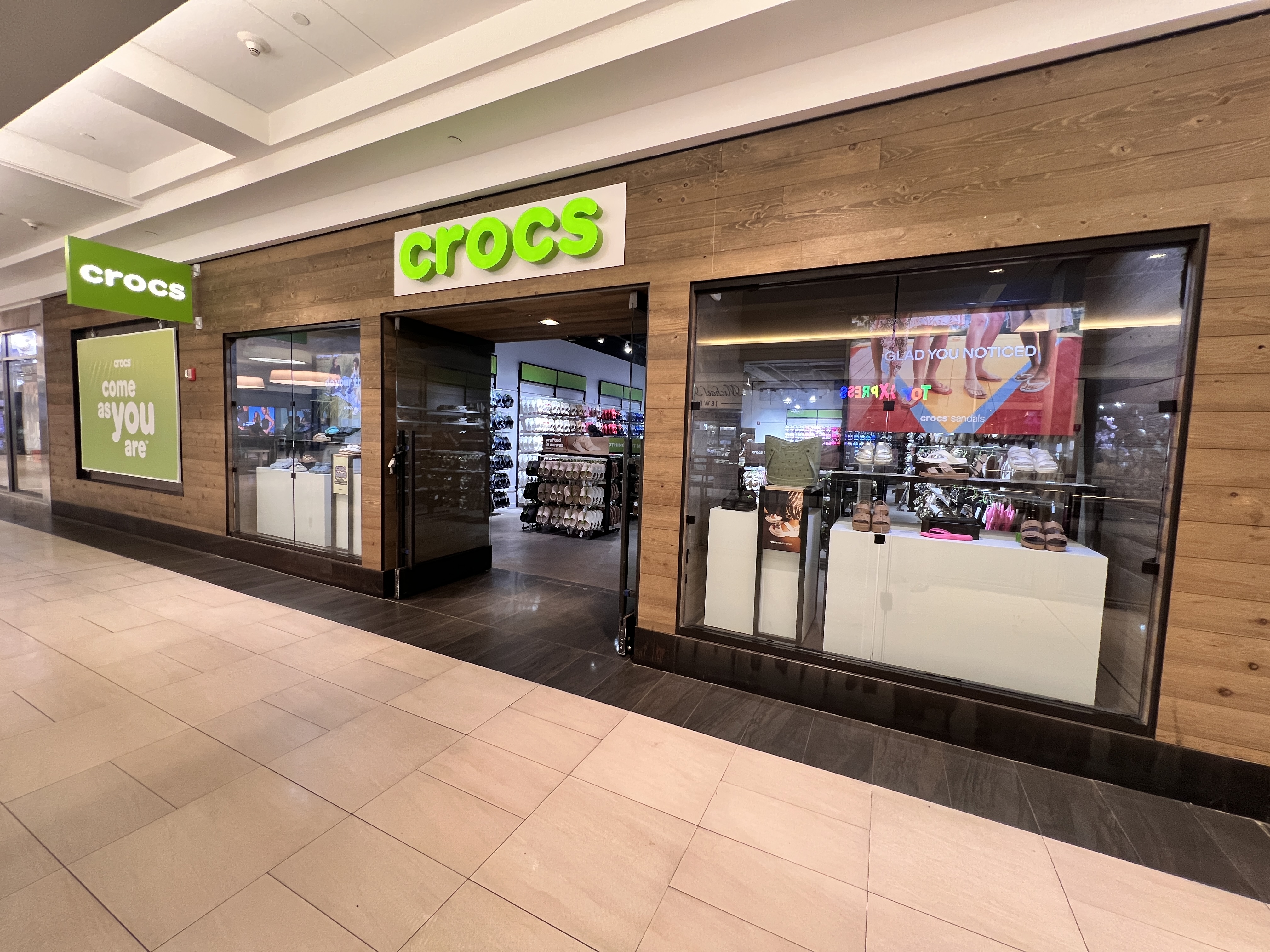 Crocs store front 