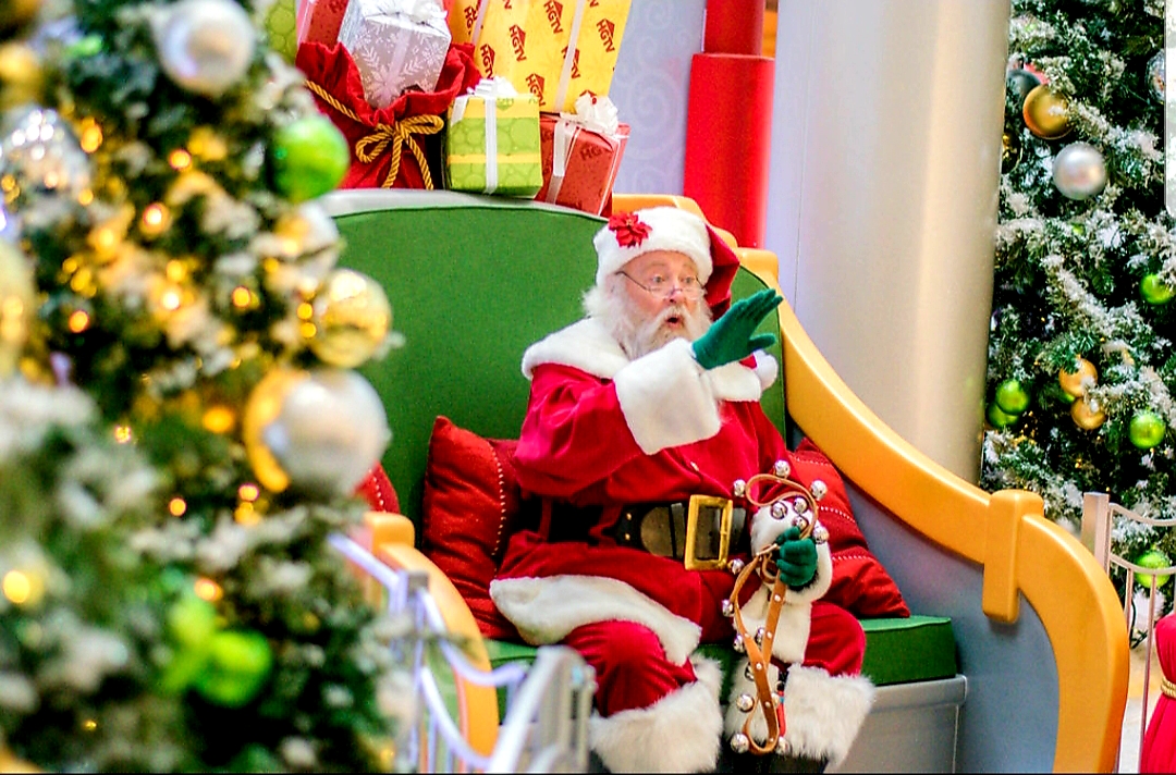 Santa at Santa HQ set.