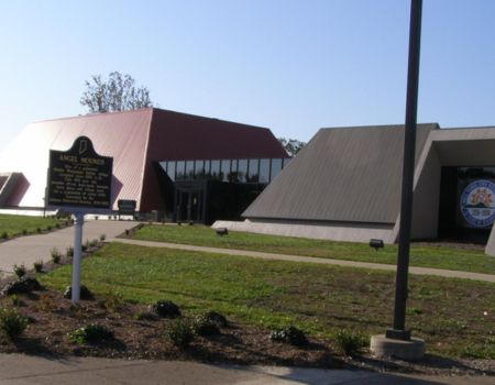 Exterior picture of Angel Mounds main entrance
