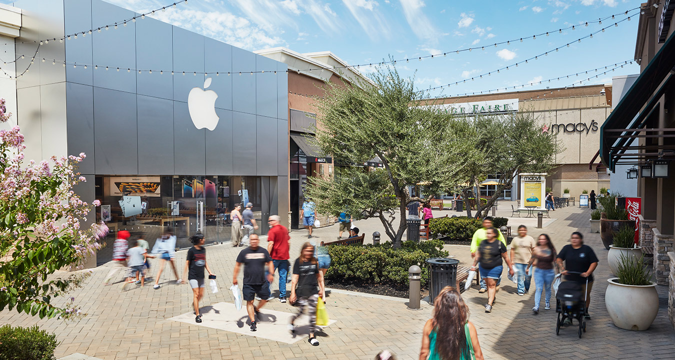 Vintage Faire's exterior area by Macy's and Apple